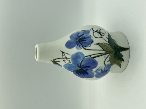Blue violet vase Hilkka-Liisa Ahola