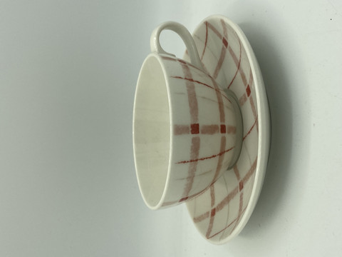 Pentik Saara tea cup, red - Emman Aarrearkku