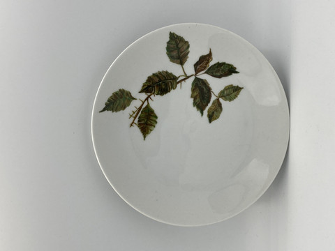 Ruusu bun plate