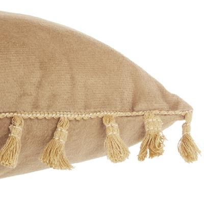 Pehmeä Velvet koristetyyny tupsuilla,  30x50cm; okra, harmaa tai beige