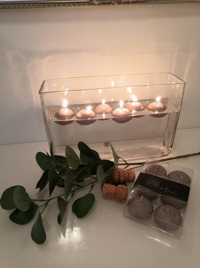Modernit pyöreät- Kelluvat kynttilät, 6kpl/ laatikko, 4 eri väriä