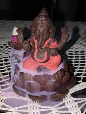 Backflow Ganesha suitsuketeline punainen