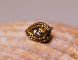 Pear double millgrain end