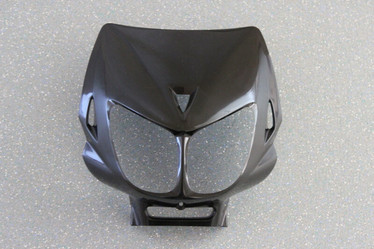 Etuvalon kate musta, Derbi / Gilera <- 2010
