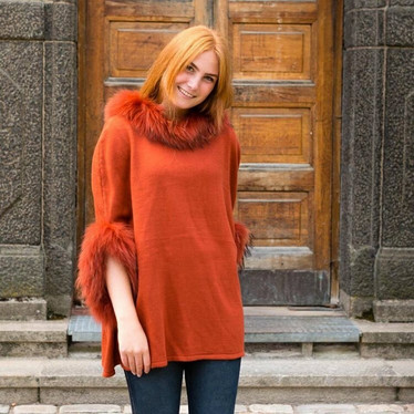 Rosenvinge neuleponcho tekoturkissomistein