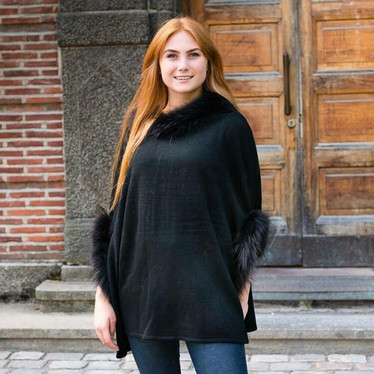 Rosenvinge neuleponcho tekoturkissomistein