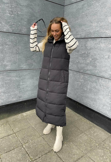 Martha du Chateau Extra pitkä puffer liivi viidessä värissä