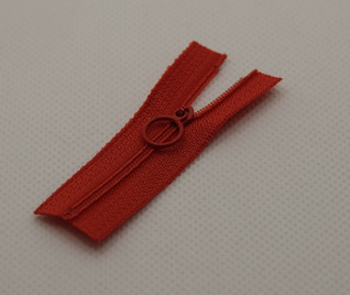 Vetoketju 6 cm, punainen