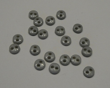 Nappi harmaa, 4 mm, 20 kpl