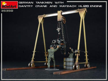 GERMAN TANKMEN WITH GANTRY CRANE & MAYBACH HL 120 ENGINE
