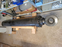 ISO HYDRAULISYLINTERI Lännen M219