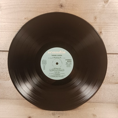 LP-levy, Tapani Kansa