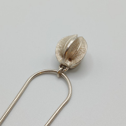 Kaulakoru, Lumikukka, Kalevala Koru