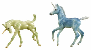 Breyer 62206 Zoe and Zander, yksisarvisvarsat