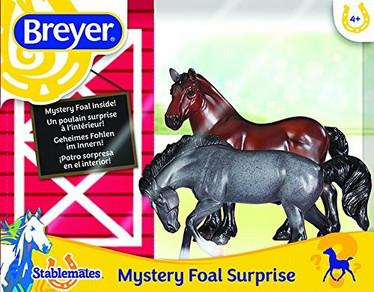 Breyer 5938 Yllätysvarsa ja vanhemmat, Stablemates