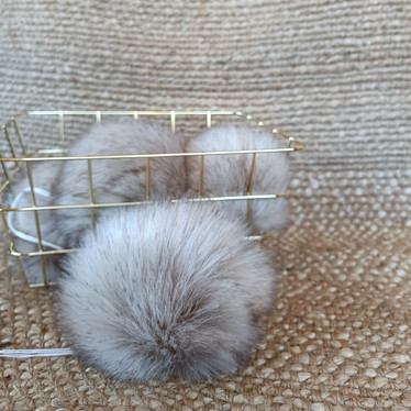 Greige tupsu, 10cm