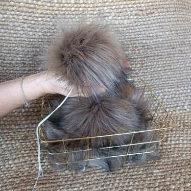 Ruskea tupsu, 15cm