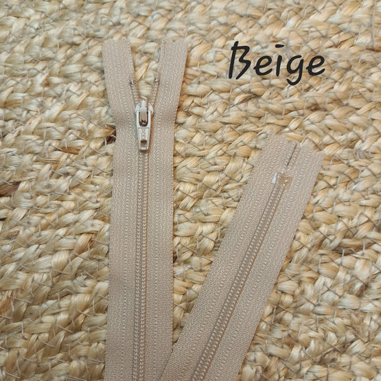 YKK Umpivetoketju 40 cm Beige