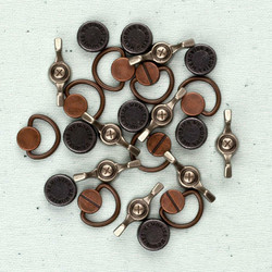 Prima Marketing Junkyard Findings -metallikoristeet Handles & Turns