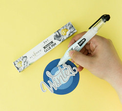 Altenew 2 in 1 Precision Glue Pen -liimakynä