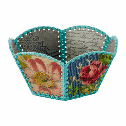Spellbinders Cathe Holden stanssi Vintage Handcrafted Hexagon Base and Side Bowl