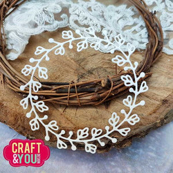 Craft & You stanssi Wreath 2