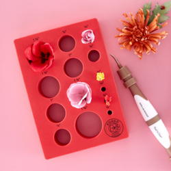 Spellbinders Susan's Garden Flower Mold Tray -muotoilualusta