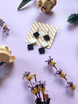 Lego mustavalkoinen