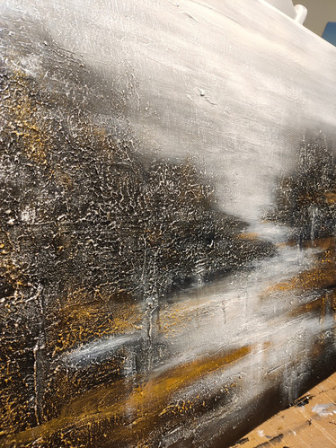 Abstrakti maalaus 'beautiful mind of gold'