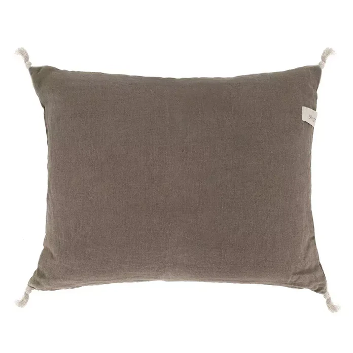 Ernst, Tyynynpäällinen tupsuilla