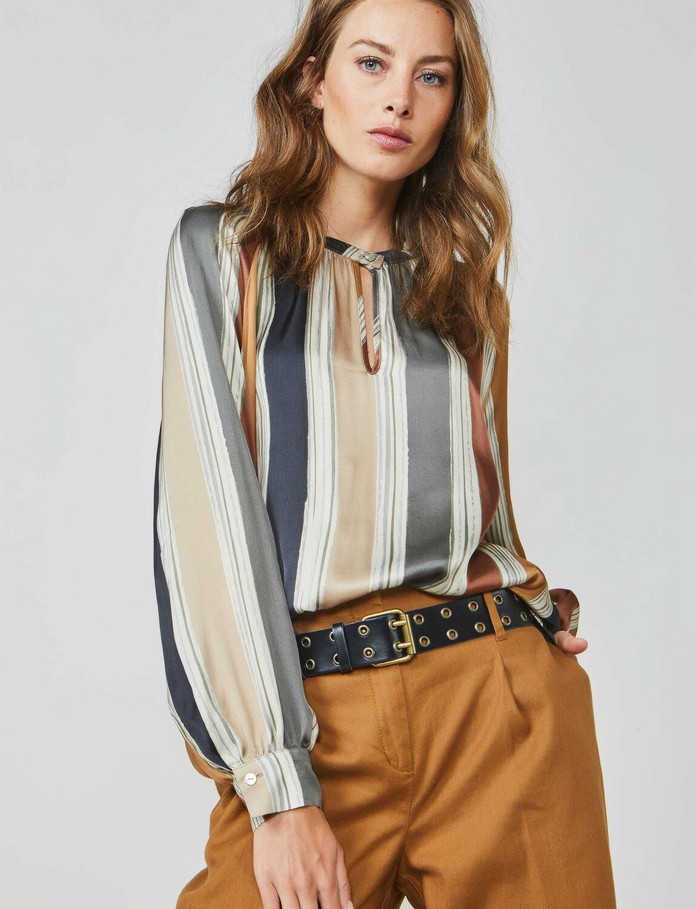 Summum Woman, Striped blouse
