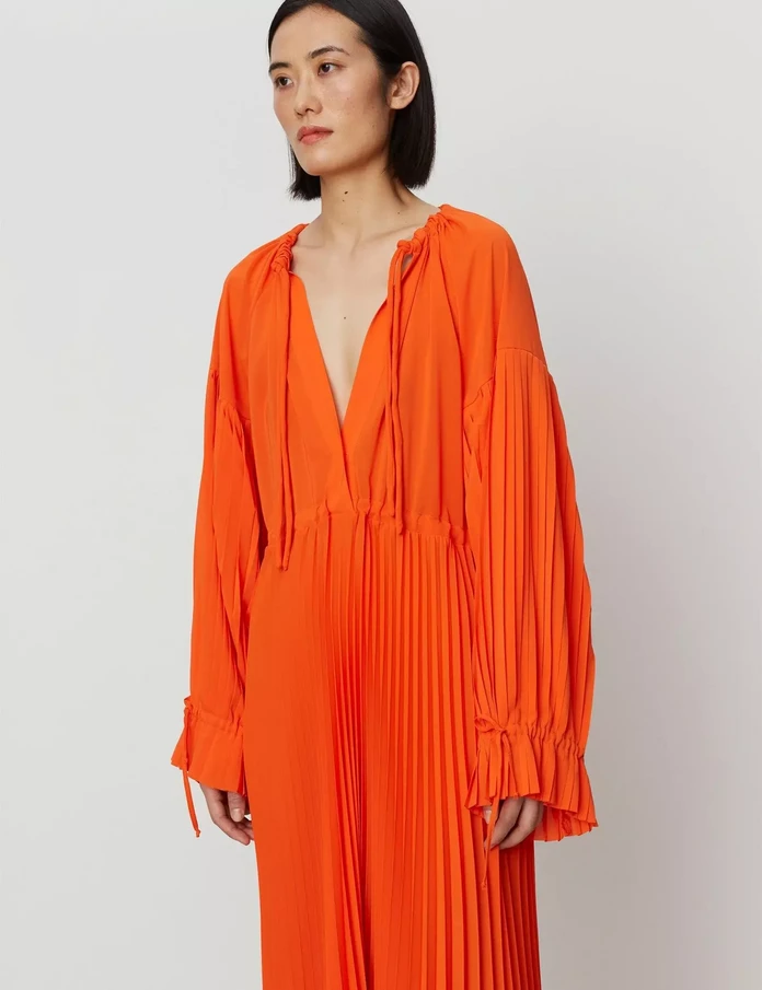 Day Birger Et Mikkelsen, Leighton Mekko, Flame