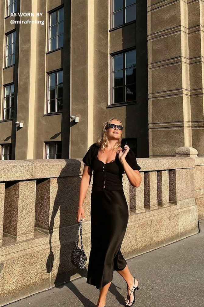 Andiata, Joyce 85 Hame, Musta