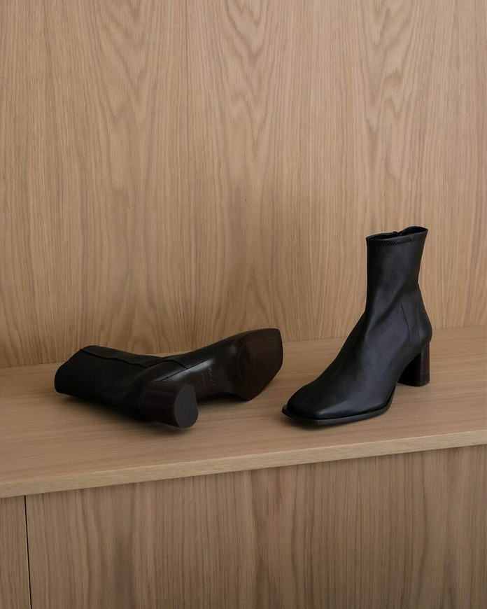 Flattered, Margret Leather Black