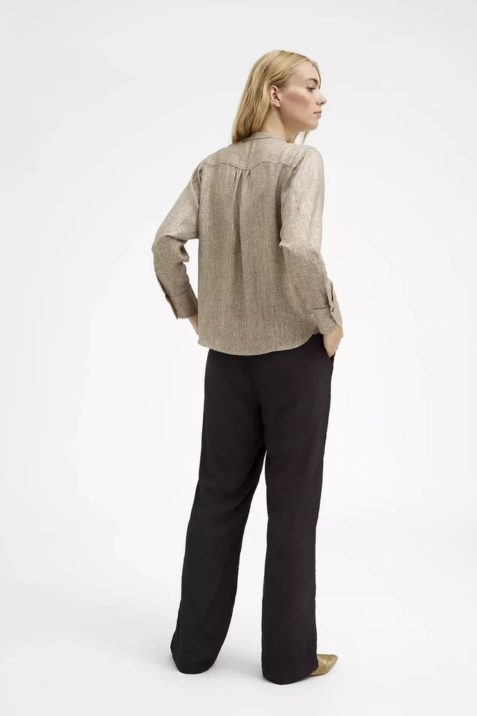 Gustav Denmark, Julia Blouse