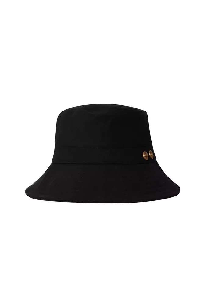 Busnel, Samya Cap