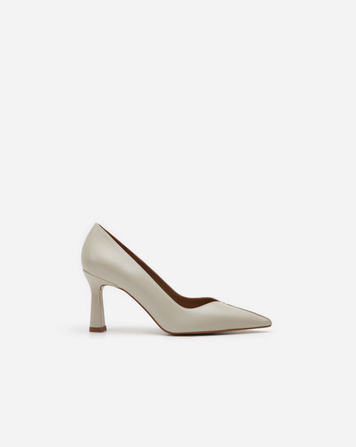 Flattered, Rose Leather