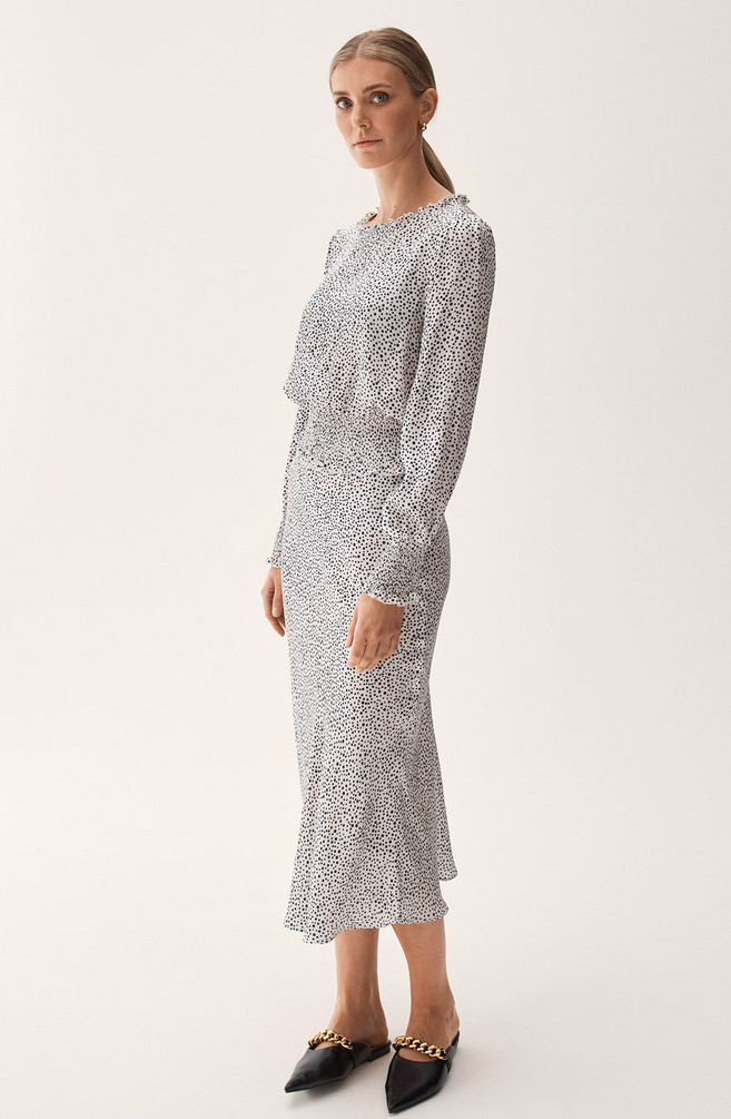 Busnel, Ninna skirt