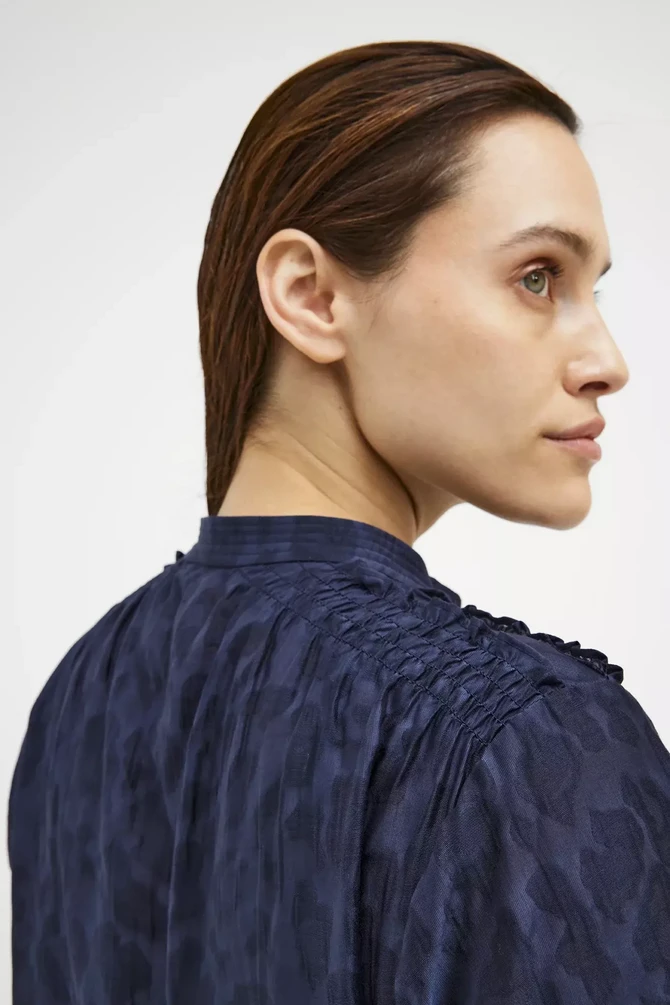 Gustav Denmark, Alva Dress