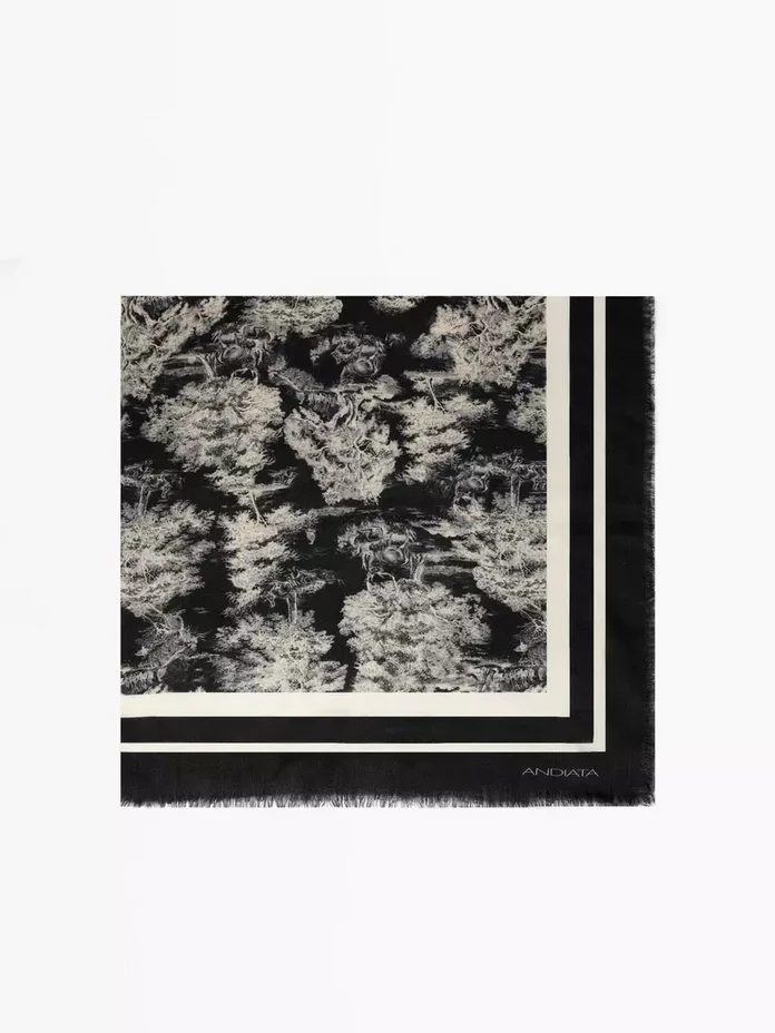 Andiata, Havina Scarf