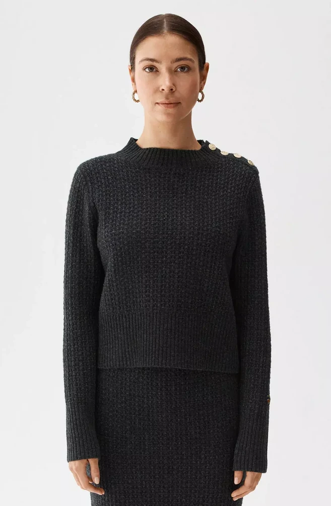 Busnel, Garmia Sweater