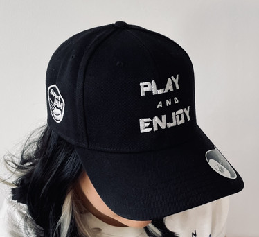 Play & Enjoy -lippis