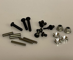 Ruuvit, mutterit ja tarvikkeet