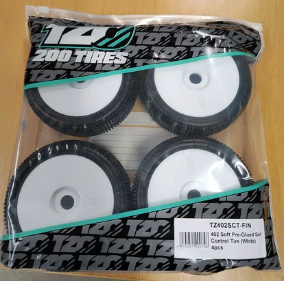 TZO TIRES 402 SOFT PRE-GLUED SET CONTROL TIRE (WHITE) 4PCS M8/M8E SM 2023