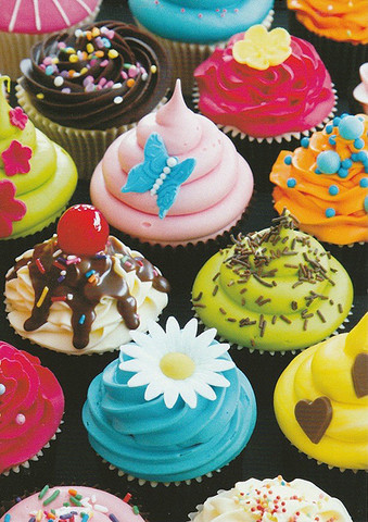 Värikkäät cupcaket