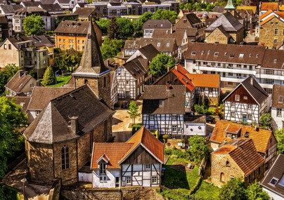 Old Village, 1000 palaa