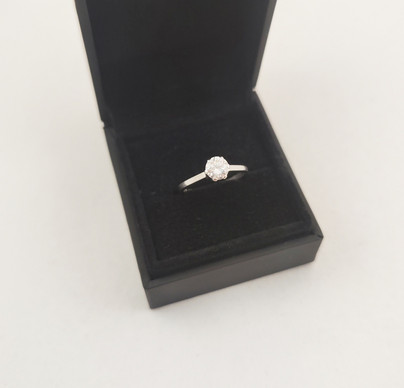 Tillander , Timanttisormus 18k / 0.50ct VVS1