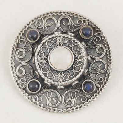 Kalevala Koru, Raision solki, Hopeaa -73