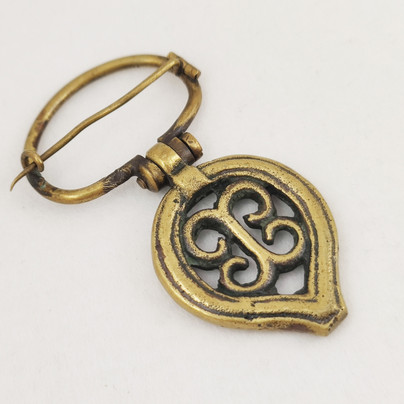 Gorgeous old buckle , Bronze