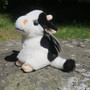 Pehmolelu lehmä Friisiläinen 18cm mustavalkoinen sarvipää, isot silmät